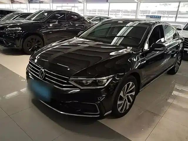 2022 Volkswagen Passat PHEV GTE Luxury Edition
