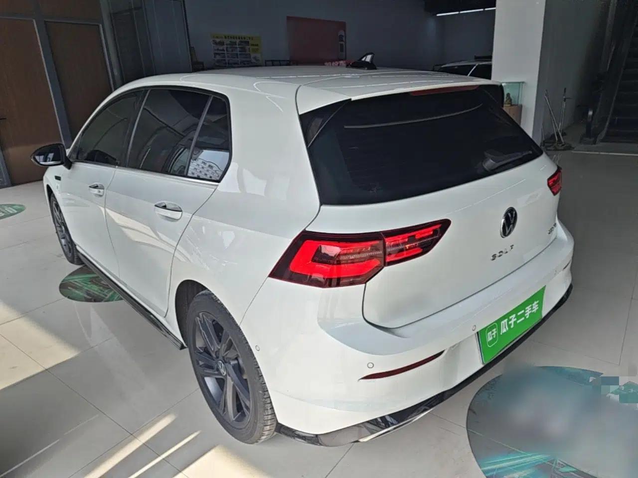 Volkswagen Golf 2023 Facelift 280TSI DSG R-Line Lite — миниатюра 4