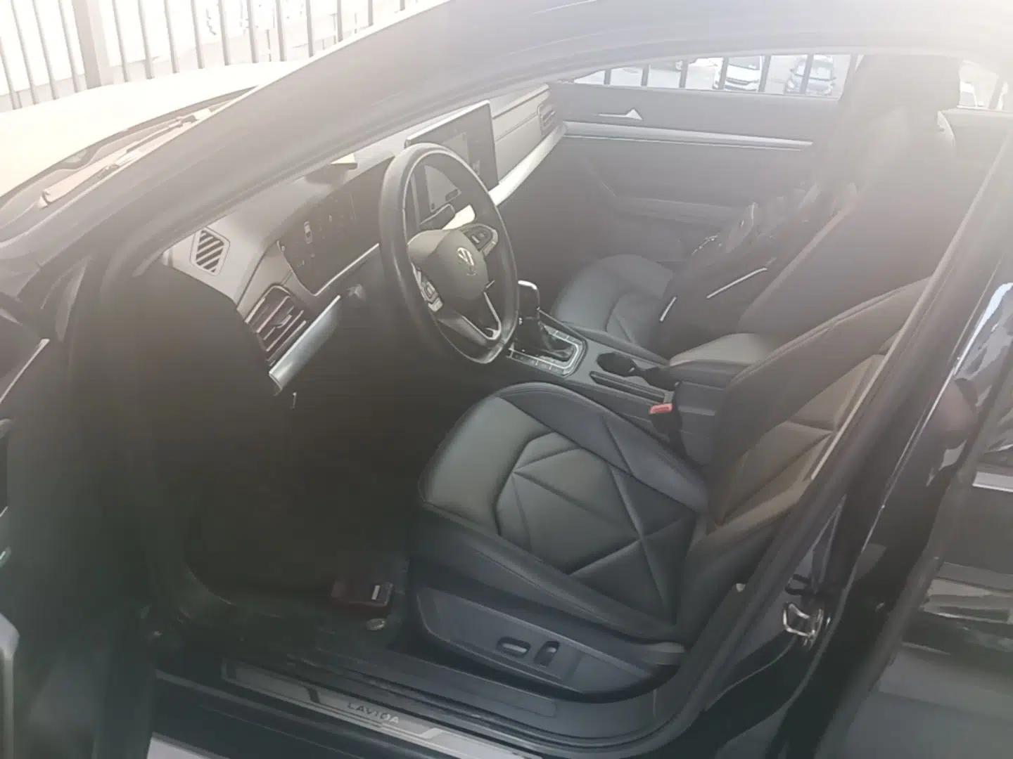 Volkswagen Lavida 2023 280TSI DSG Starry Sky Elegance Edition — миниатюра 18