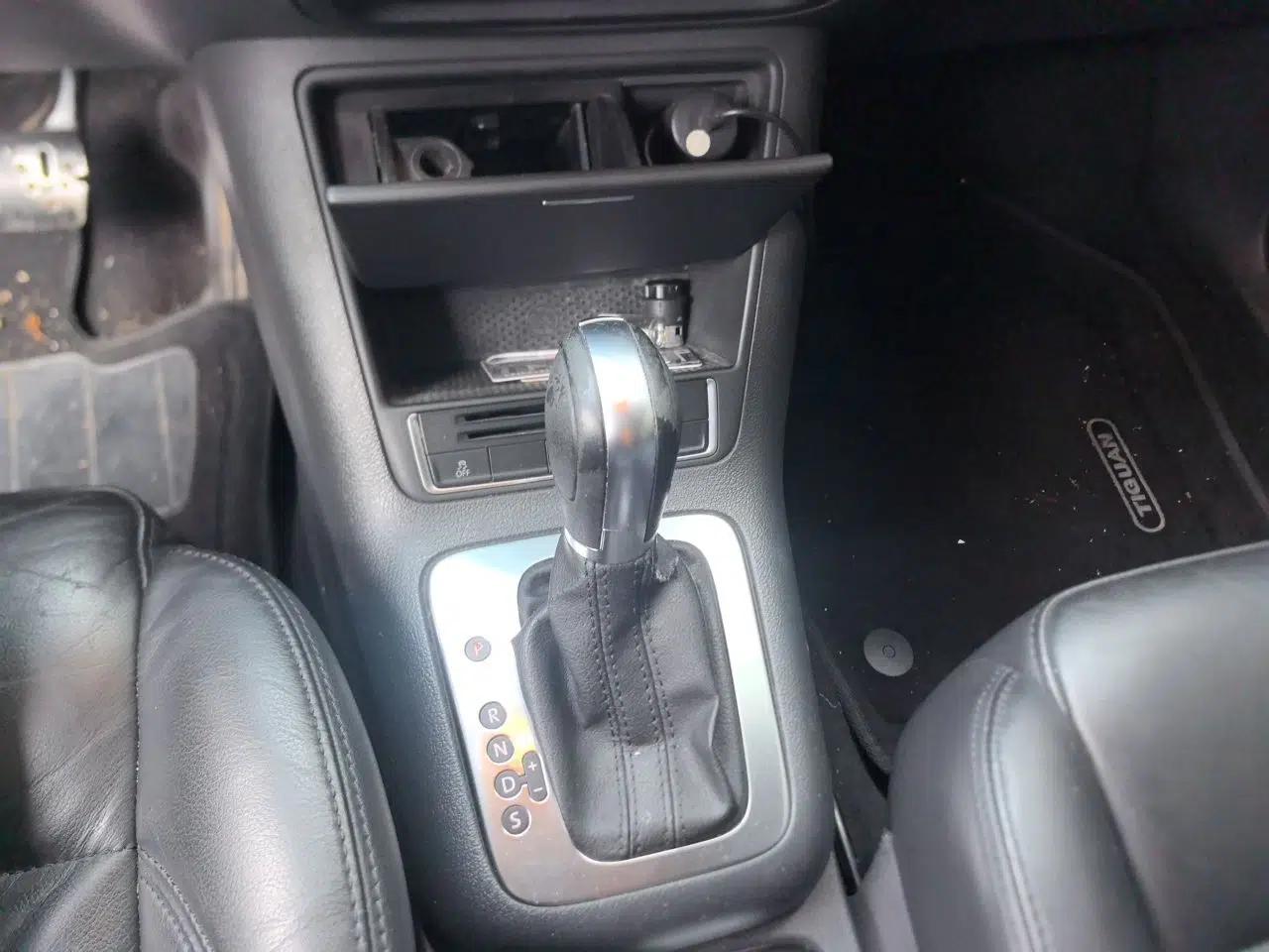 Volkswagen Tiguan 2013 1.8 TSI Automatic Two-Wheel Drive Comfort Edition — миниатюра 14