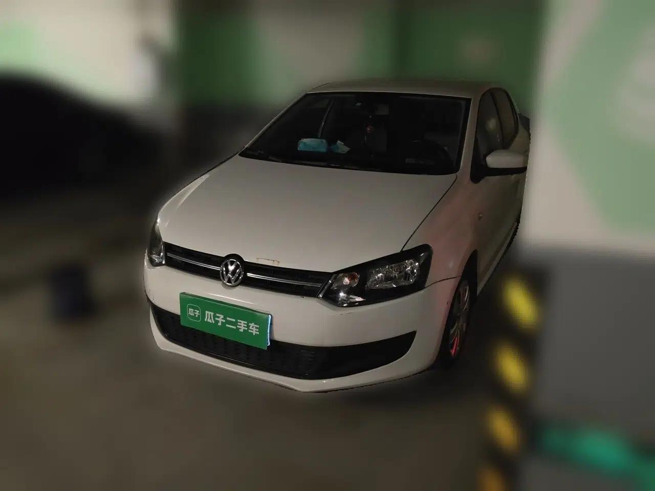 Volkswagen Polo 2013 1.4L Manual Fashion Edition — миниатюра 1