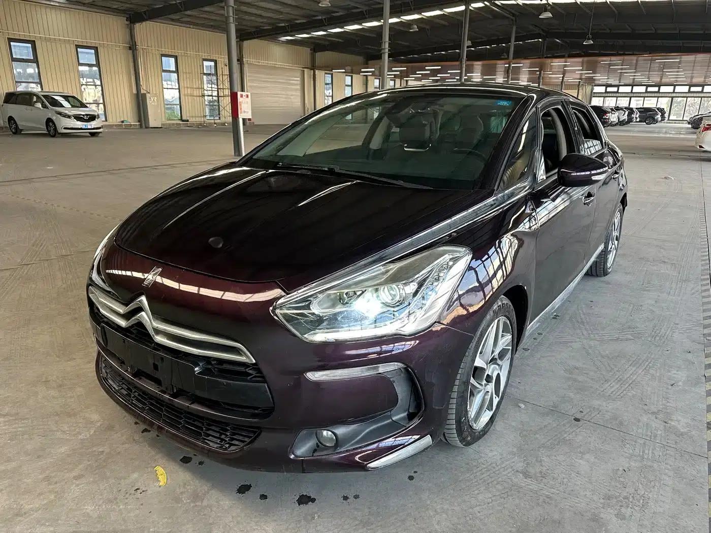 DS 5 2015 1.6T Elegant Edition THP160 — миниатюра 1