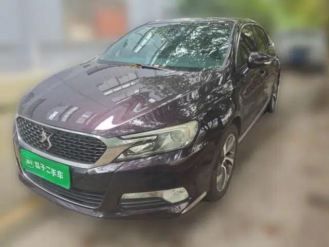 DS 5LS 2015 1.6T Elegant Edition THP160
