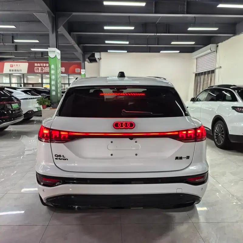 Audi Q6L e-tron 2026 First Edition — миниатюра 5