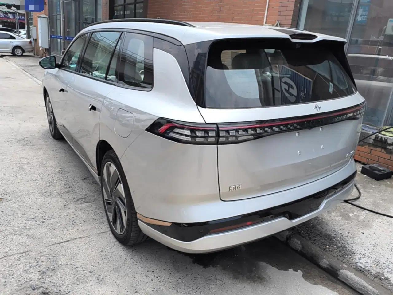 Dongfeng eπ eπ008 2025 210 Ultra Range-Extended Version 5 Seats — миниатюра 13