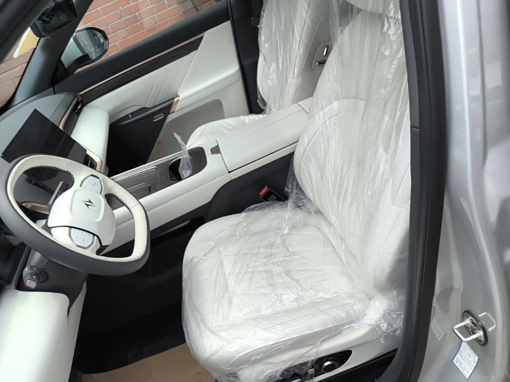 Dongfeng eπ eπ008 2025 210 Ultra Range-Extended Version 5 Seats — миниатюра 22