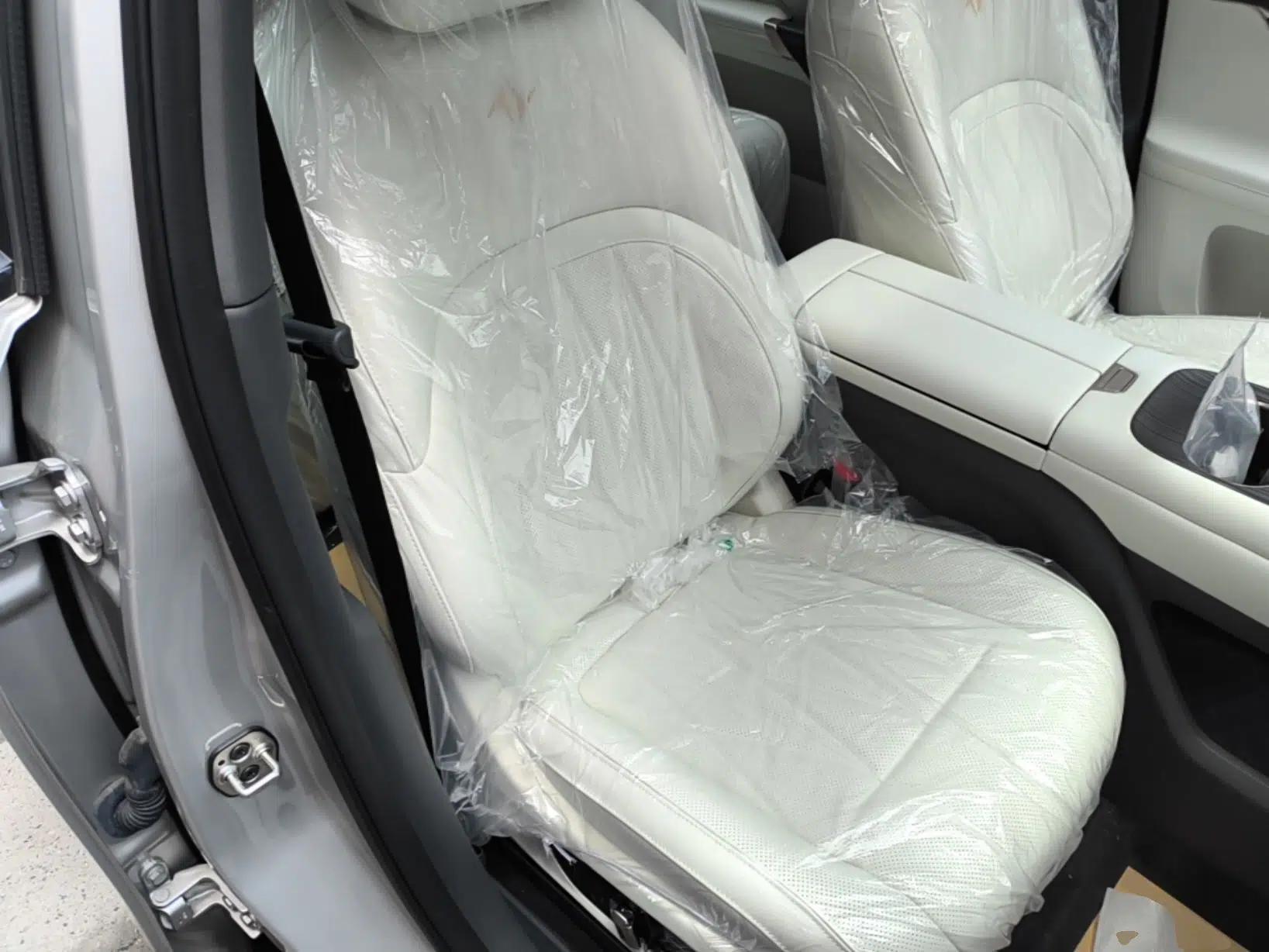 Dongfeng eπ eπ008 2025 210 Ultra Range-Extended Version 5 Seats — миниатюра 24
