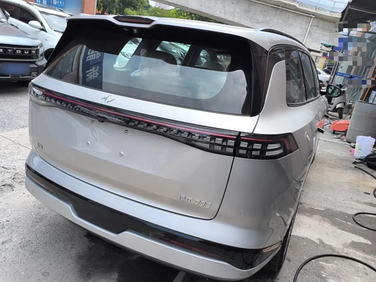 Dongfeng eπ eπ008 2025 210 Ultra Range-Extended Version 5 Seats — миниатюра 6