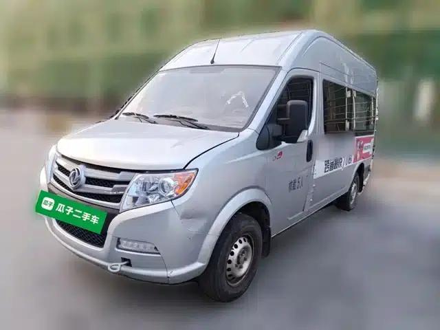 Yufeng 2021 2.0T Power King Front-Wheel Drive Logistics Van, Long Wheelbase, High Roof, 6-9 Seats, National VI Emission Standard ZD20