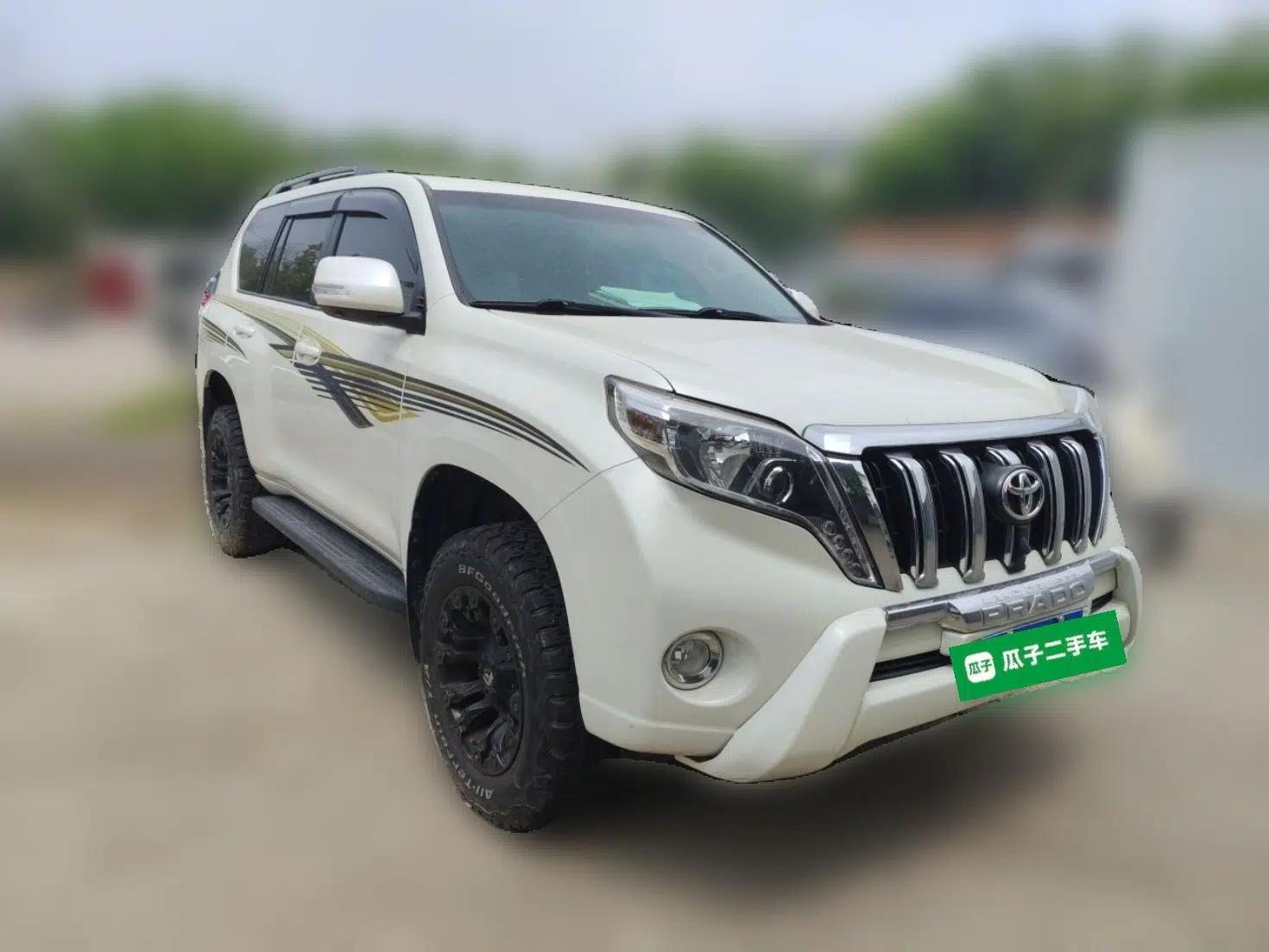 Toyota Prado 2016 2.7L Automatic Standard Edition — миниатюра 3