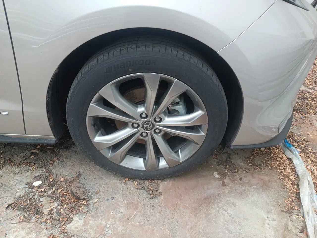Toyota SIENNA 2024 2.5L Hybrid Platinum Edition — миниатюра 8