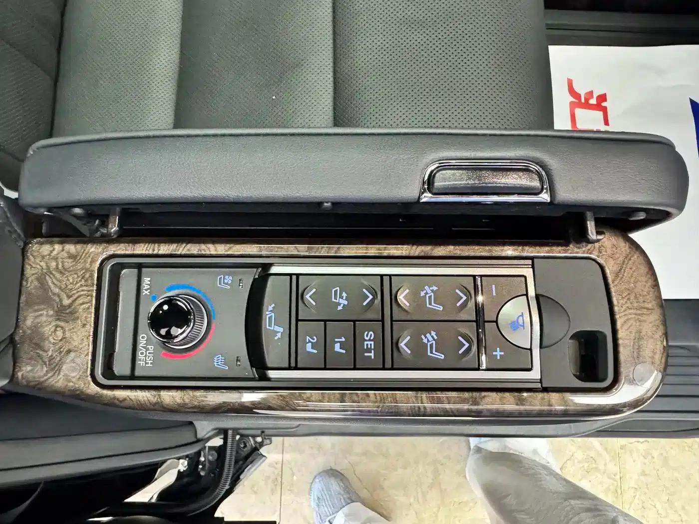 2021 Alphard Hybrid 2.5L Premium Edition — миниатюра 22