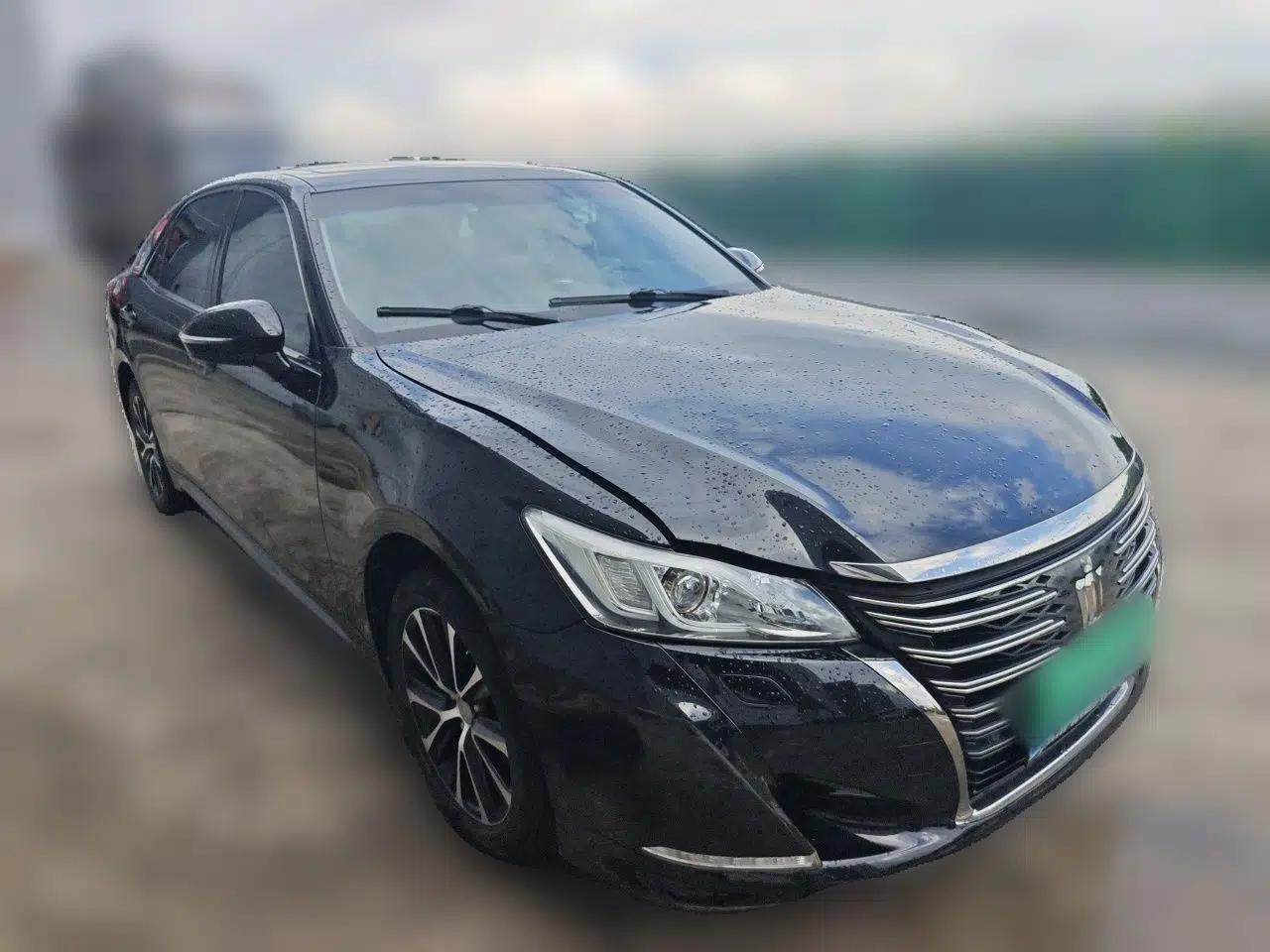 Toyota Crown 2018 2.0T Fashion Edition — миниатюра 3