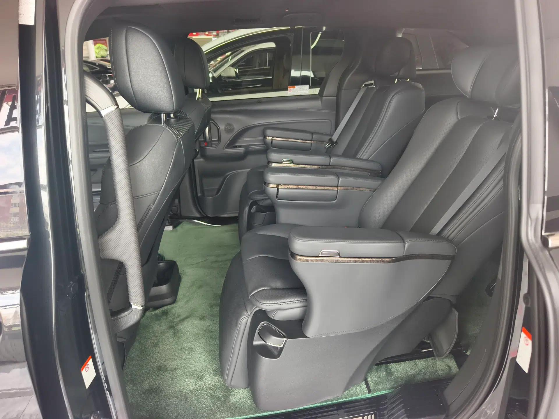 Toyota Granvia 2023 2.5L Hybrid Prestige VIP Edition — миниатюра 14