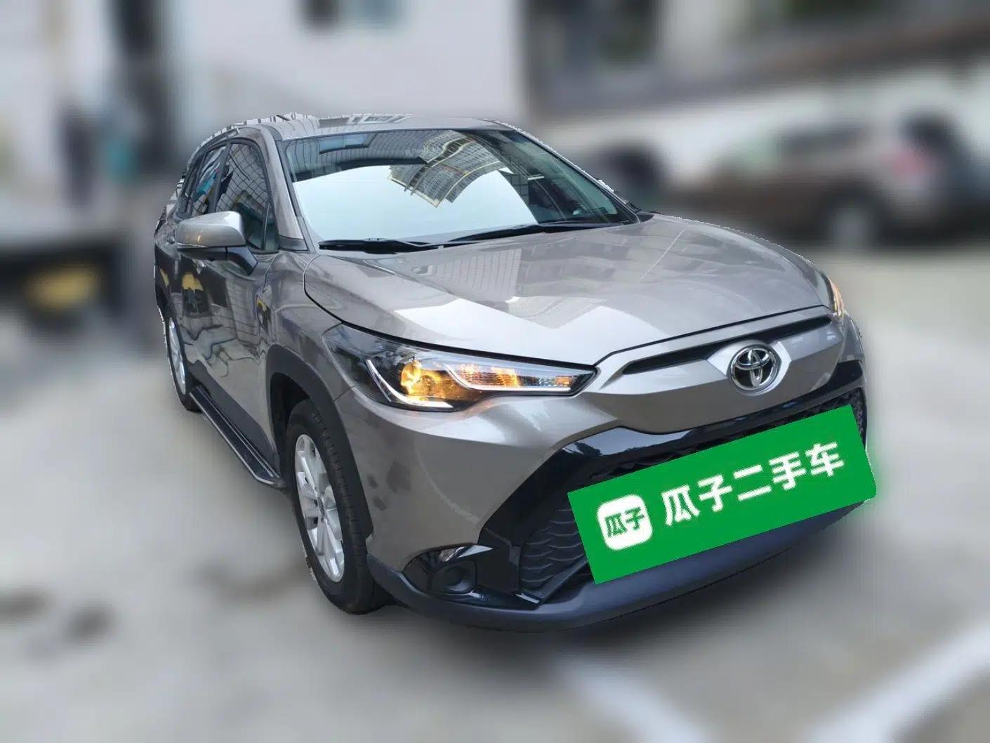 Toyota FRONTLANDER 2024 2.0L CVT Elite Edition — миниатюра 3
