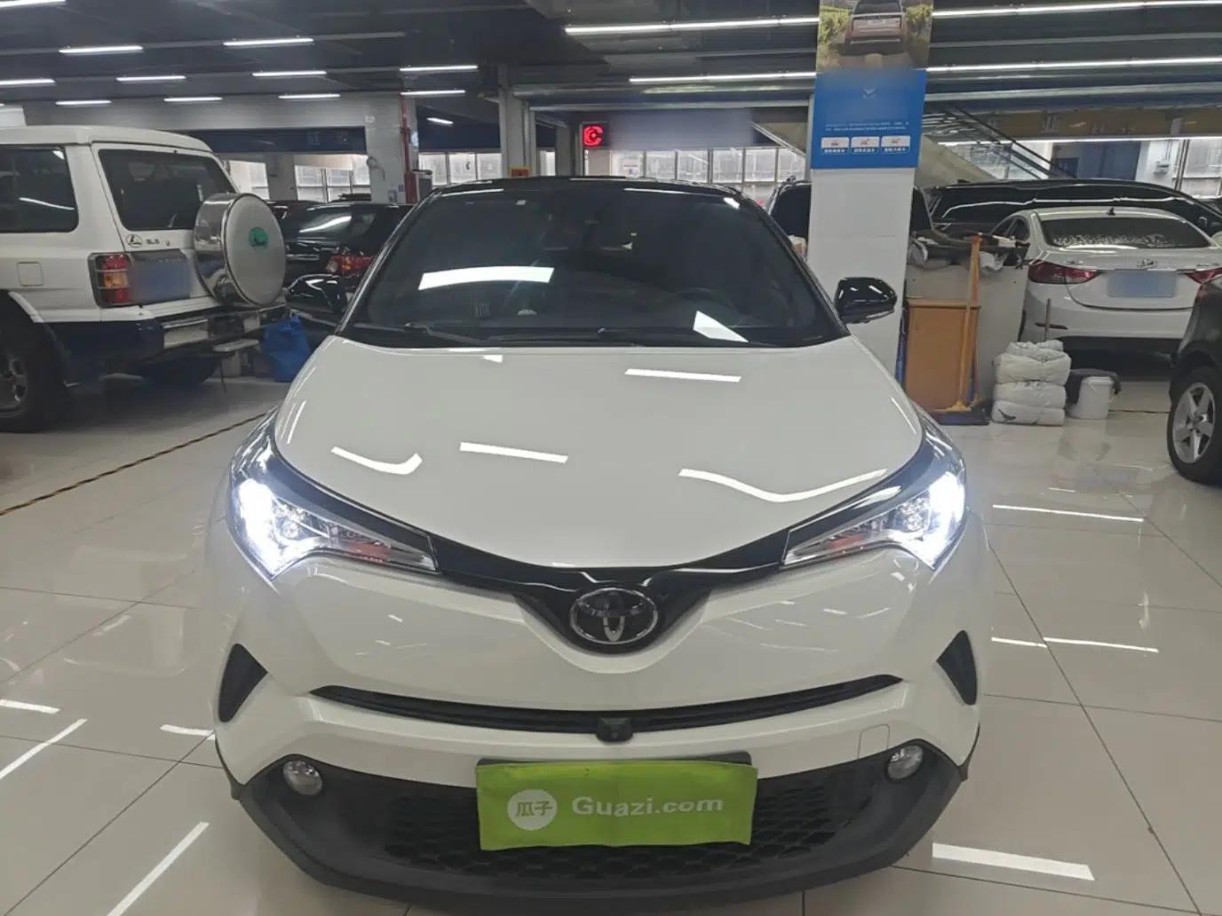 Toyota C-HR 2020 2.0L Leading Edition — миниатюра 2