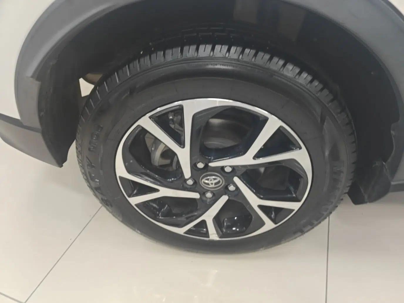 Toyota C-HR 2020 2.0L Leading Edition — миниатюра 11