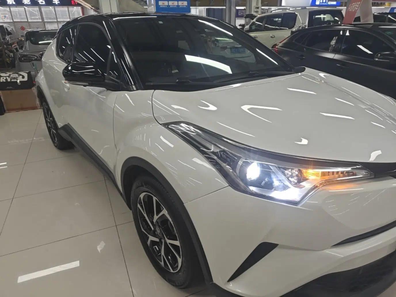 Toyota C-HR 2020 2.0L Leading Edition — миниатюра 12