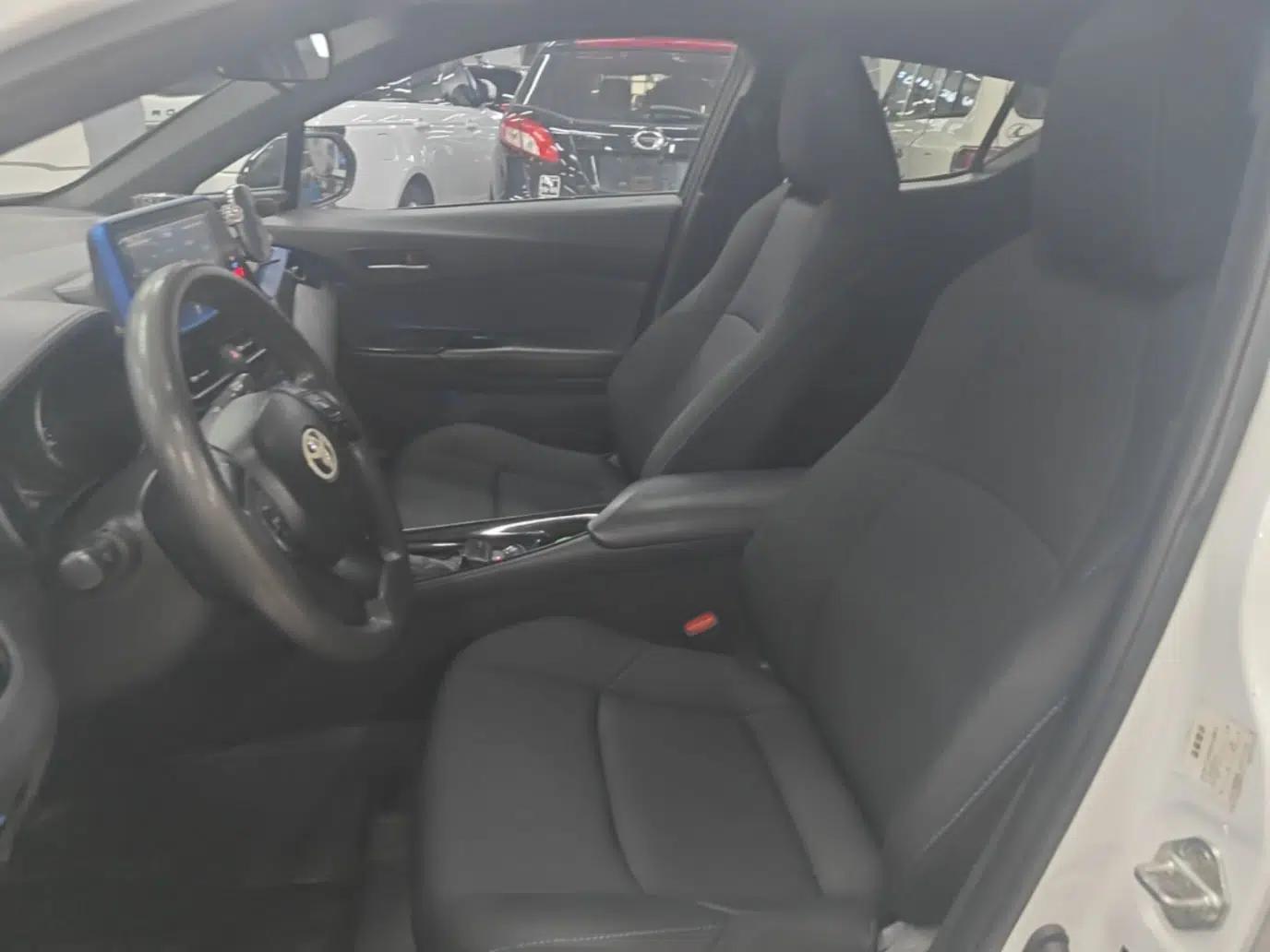 Toyota C-HR 2020 2.0L Leading Edition — миниатюра 22