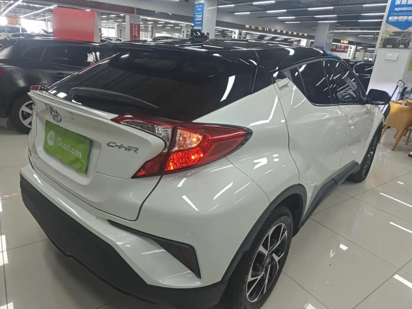 Toyota C-HR 2020 2.0L Leading Edition — миниатюра 6
