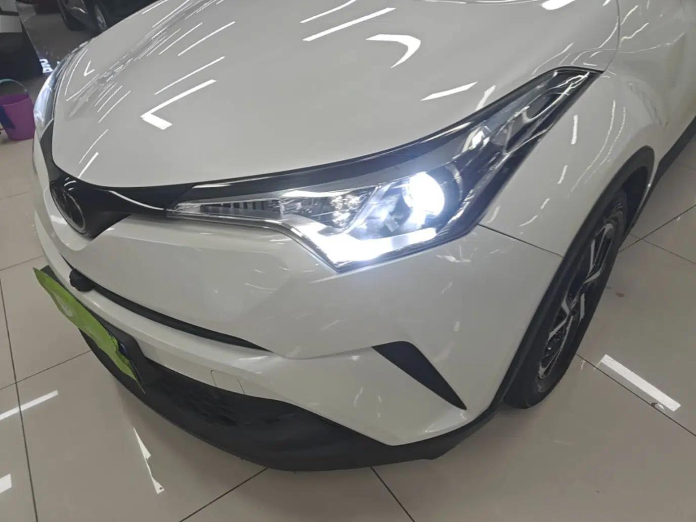 Toyota C-HR 2020 2.0L Leading Edition — миниатюра 8