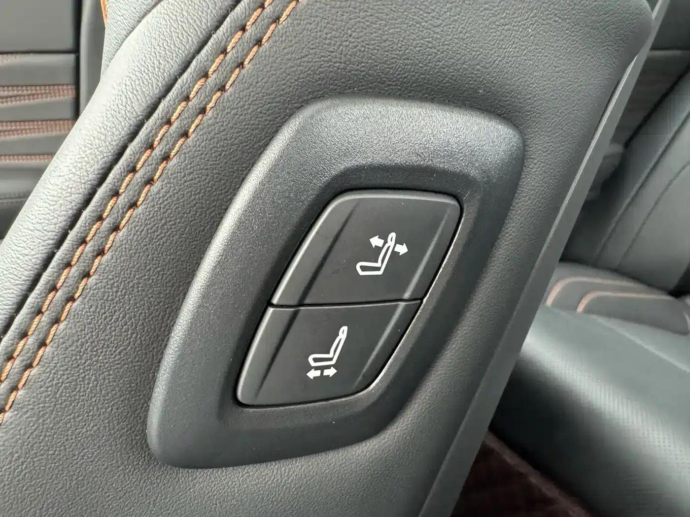 2024 Toyota Avalon 2.0L Luxury Edition — миниатюра 24