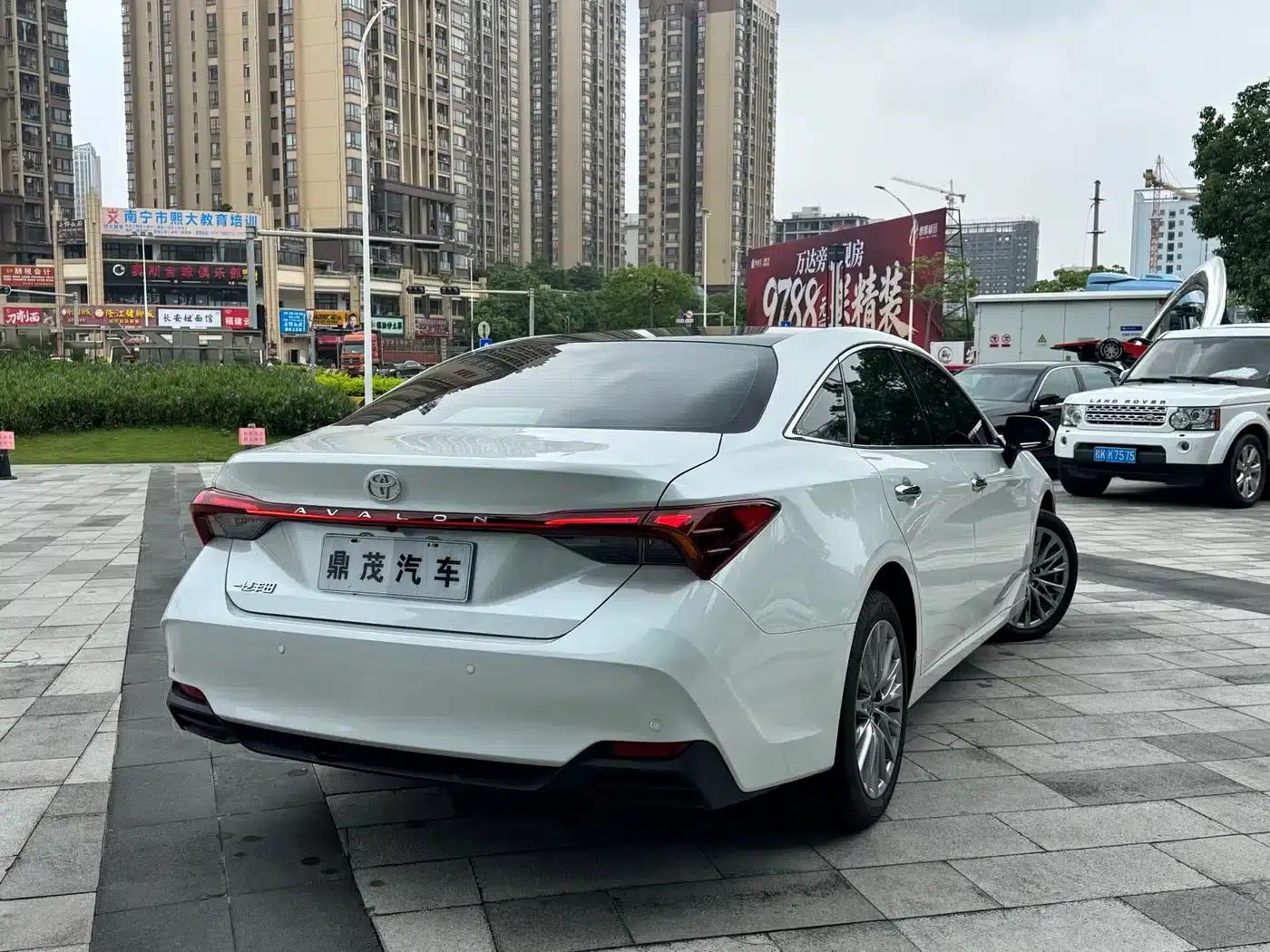 2024 Toyota Avalon 2.0L Luxury Edition — миниатюра 8