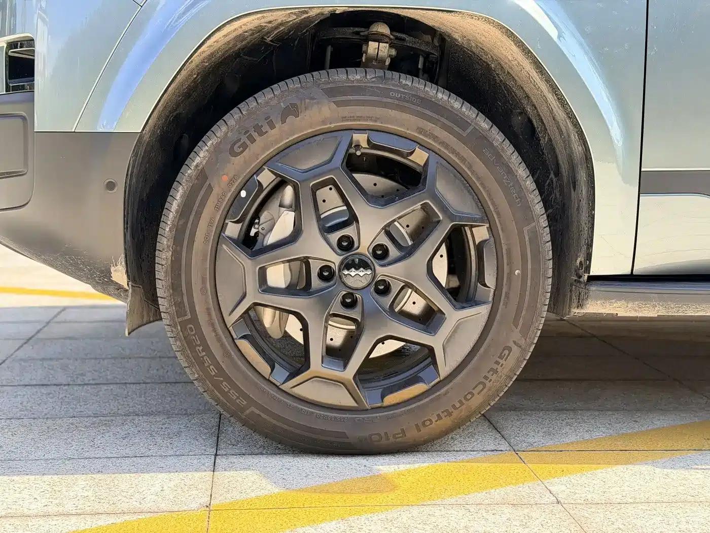Titanium 7 2025 Model 190KM 4WD Ultra Edition — миниатюра 6