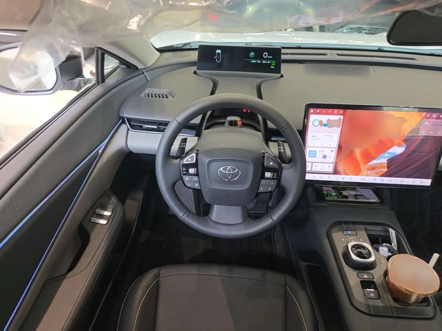 Toyota bZ5 2025 Model 550 PRO Smart Driving Edition — миниатюра 13