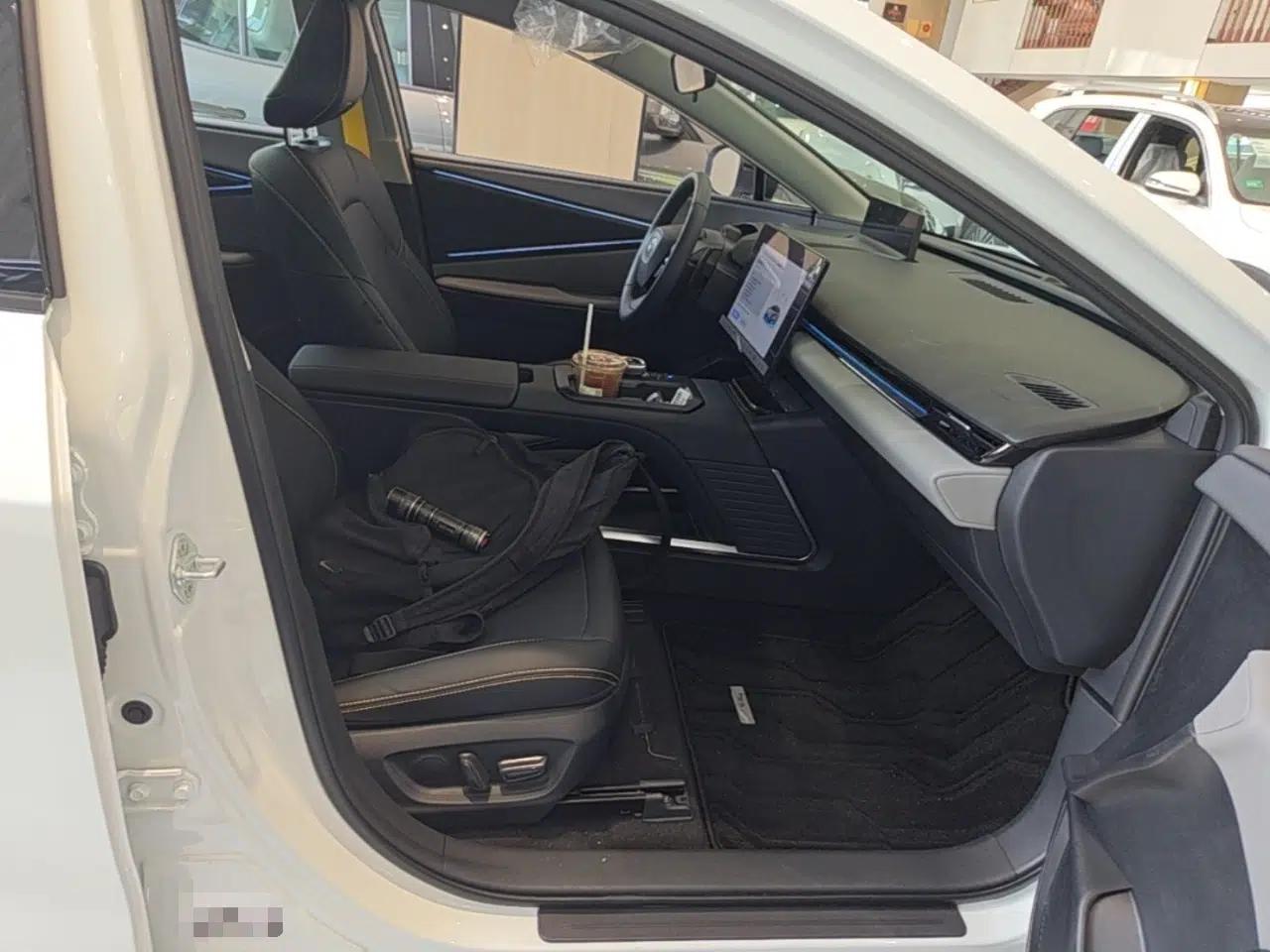 Toyota bZ5 2025 Model 550 PRO Smart Driving Edition — миниатюра 19