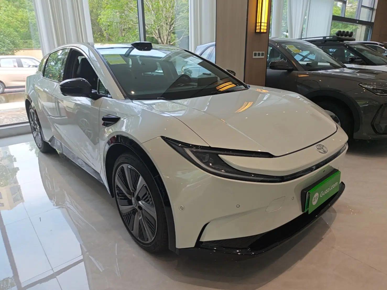 Toyota bZ5 2025 Model 550 PRO Smart Driving Edition — миниатюра 3