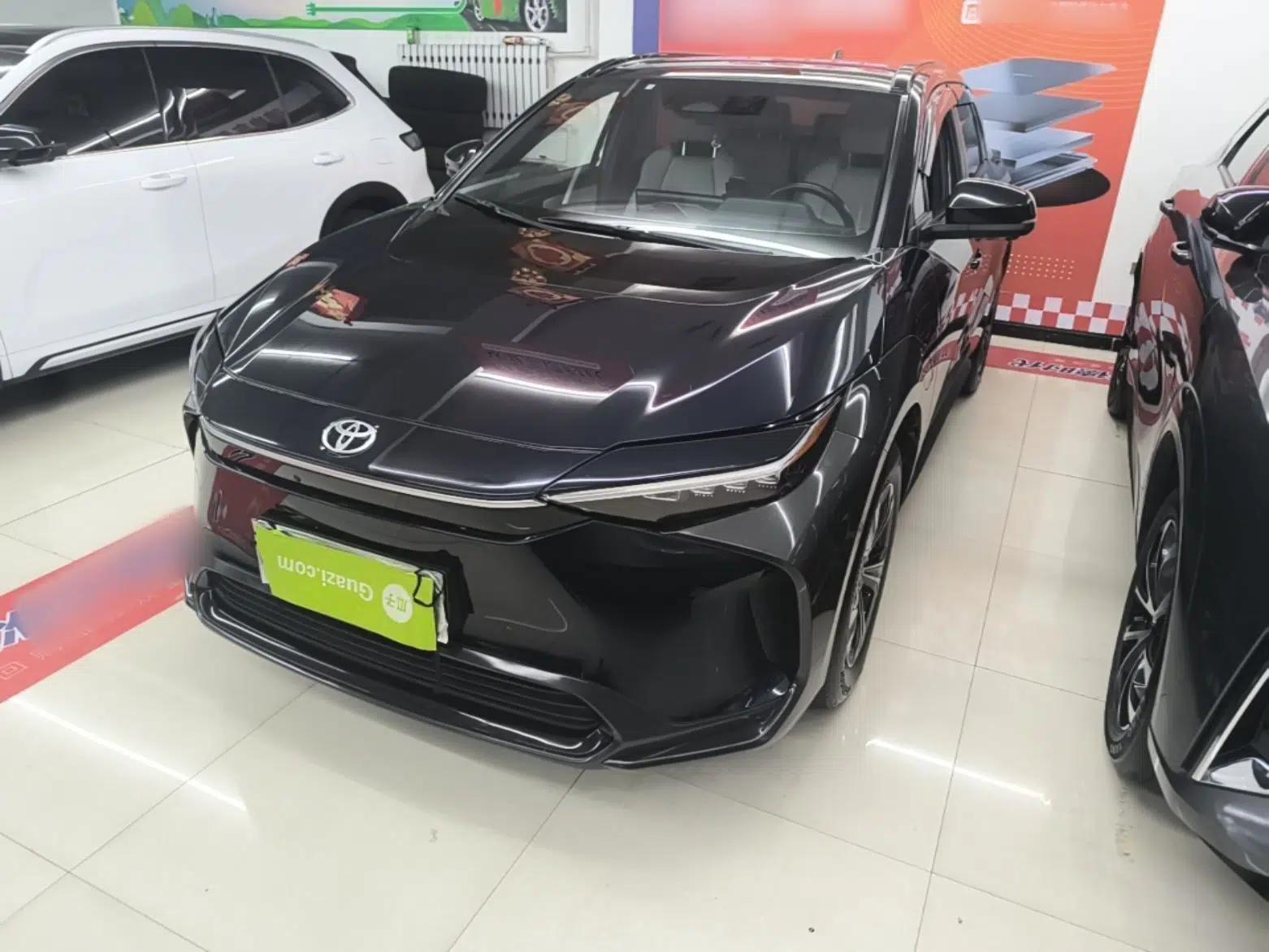 Toyota FAW bZ4X 2022 Four-Wheel-Drive High-Performance PRO Edition — миниатюра 1