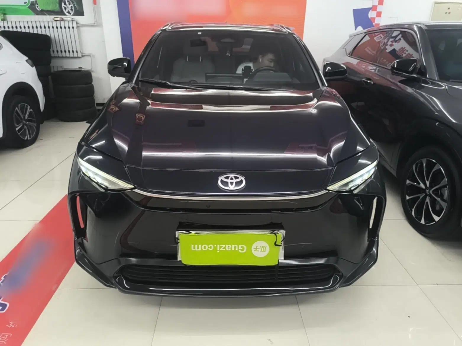 Toyota FAW bZ4X 2022 Four-Wheel-Drive High-Performance PRO Edition — миниатюра 2