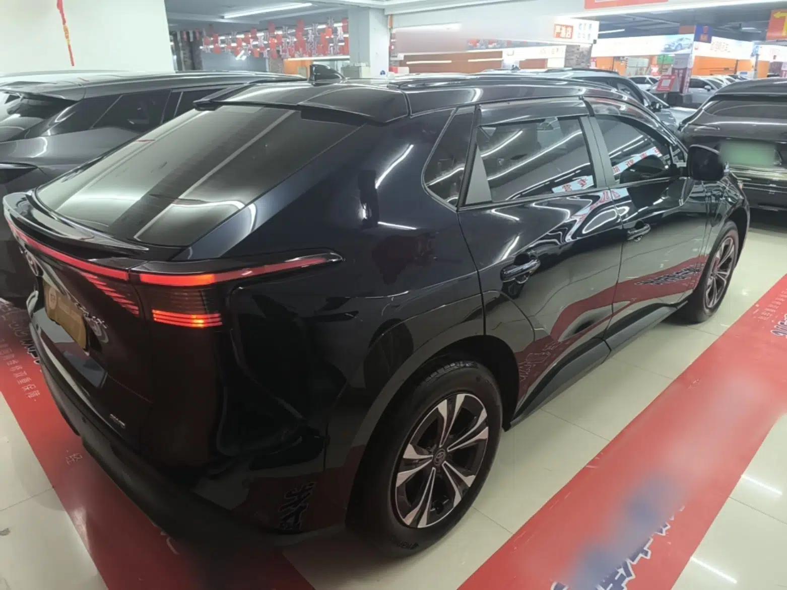 Toyota FAW bZ4X 2022 Four-Wheel-Drive High-Performance PRO Edition — миниатюра 6