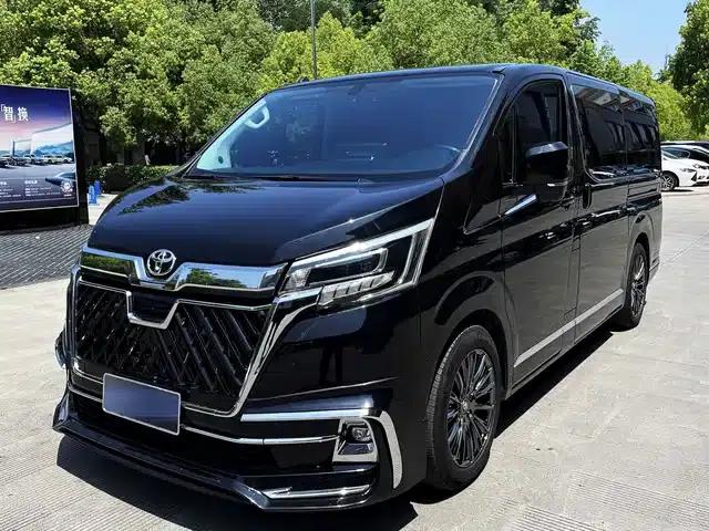 2023 HIACE 3.5L Middle East Edition