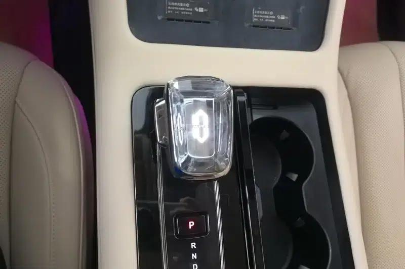 Wenjie M7 2024 Max Six-Seat Four-Wheel Drive Intelligent Driving Edition — миниатюра 14