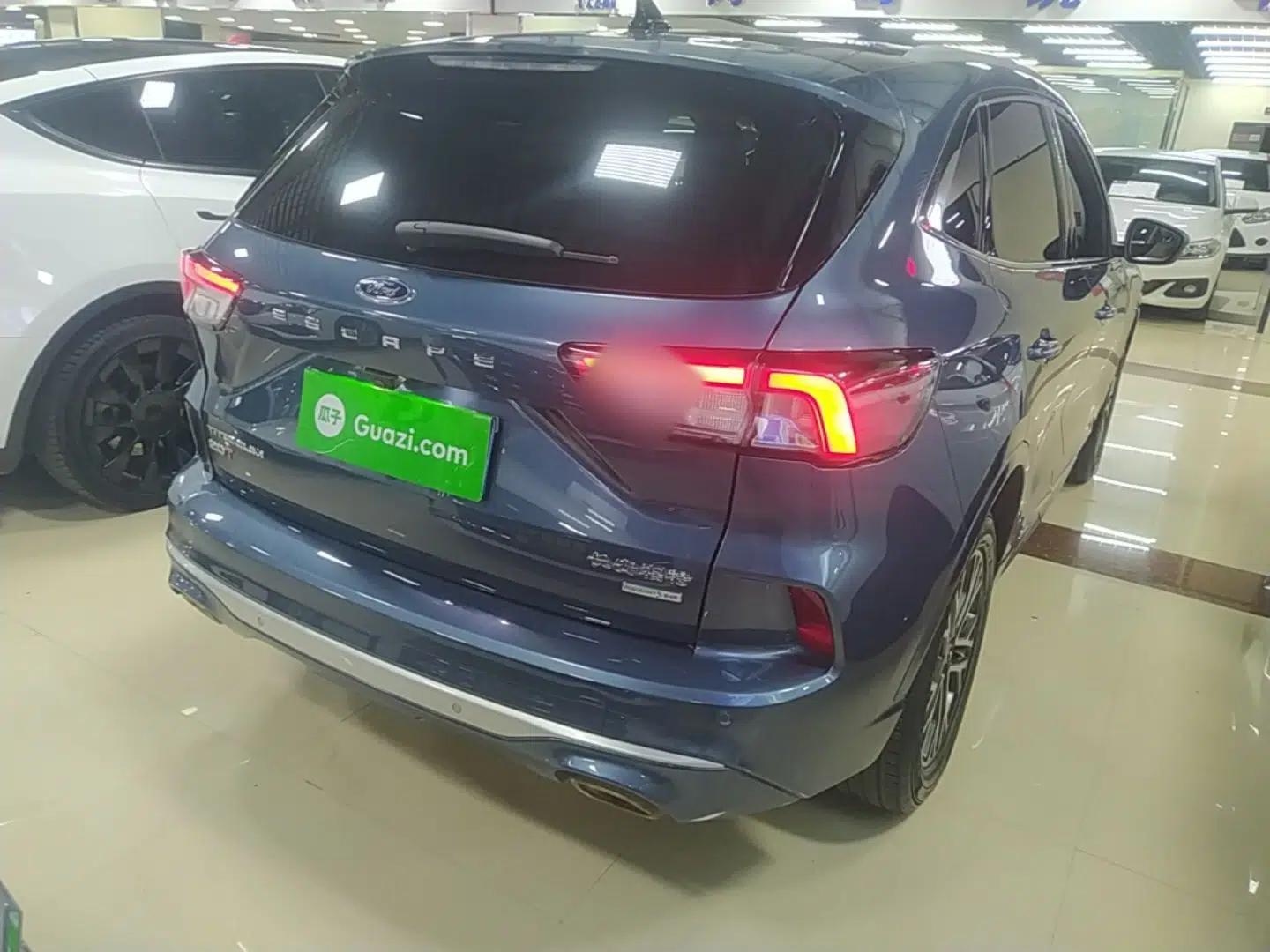 Ford Escape 2020 EcoBoost 245 Two-Wheel Drive Smart & Enjoyment Model — миниатюра 6