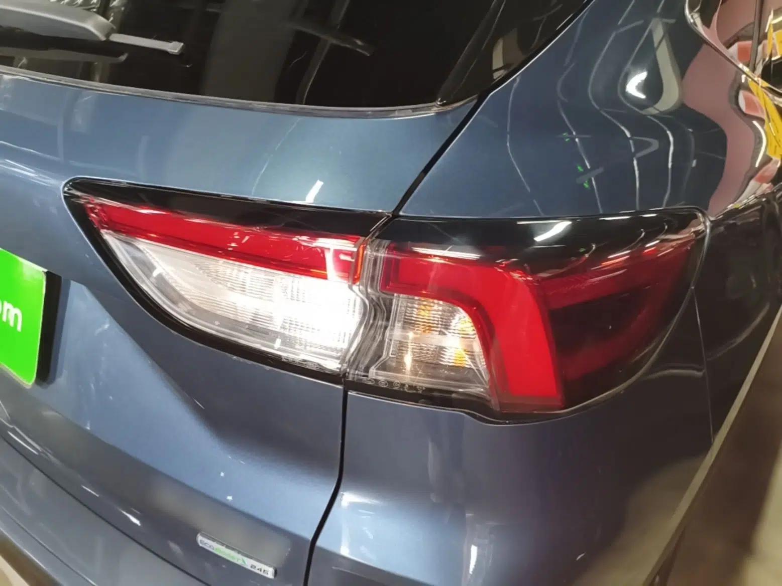 Ford Escape 2020 EcoBoost 245 Two-Wheel-Drive Titanium Edition — миниатюра 9