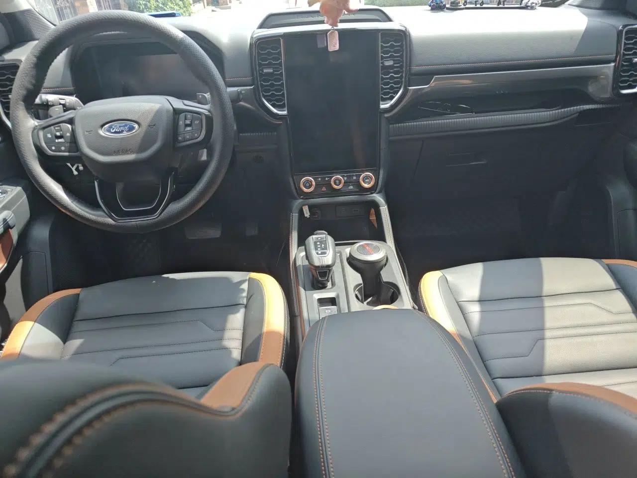 Ford Ranger 2025 Explore Four-Wheel Drive Automatic Version Gasoline — миниатюра 9