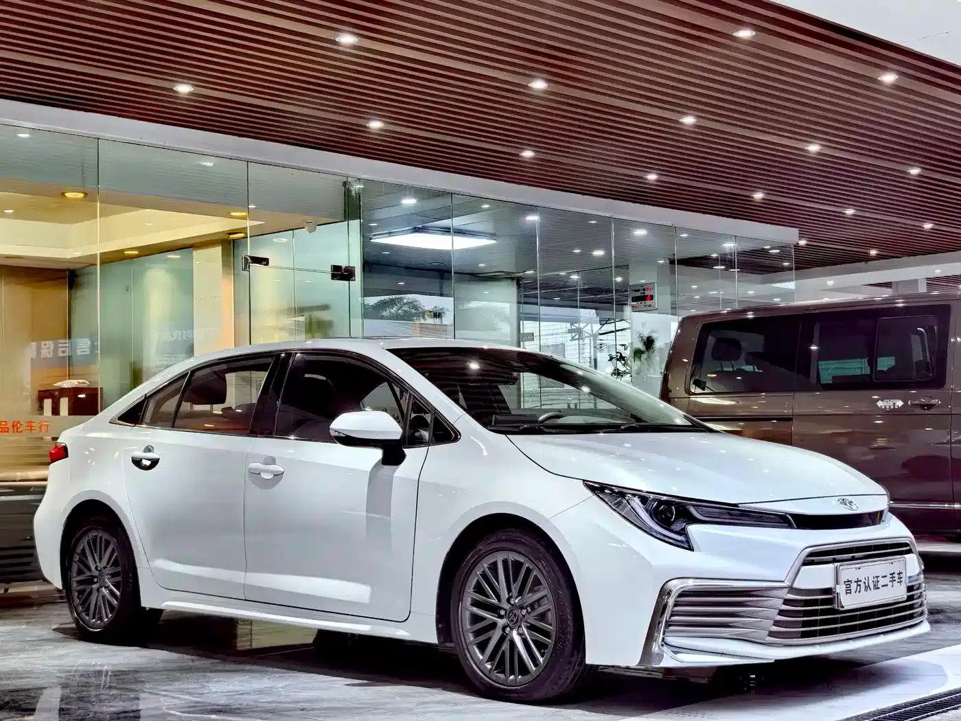 2021 Geely Lingshang 2.0L Luxury Edition — миниатюра 3