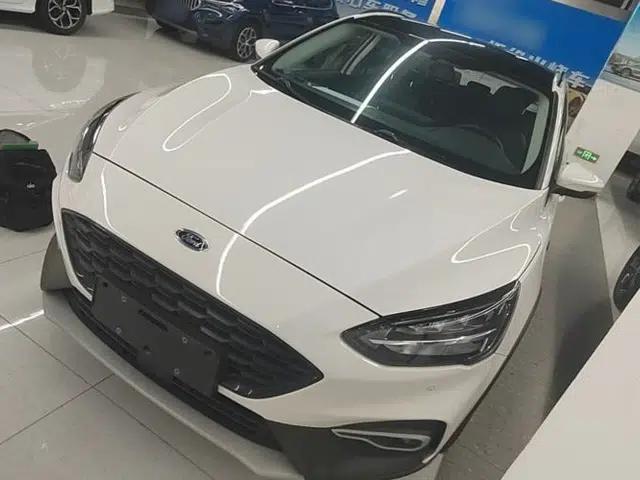 Ford Focus Active 2021 EcoBoost 180 Automatic Trendy Model