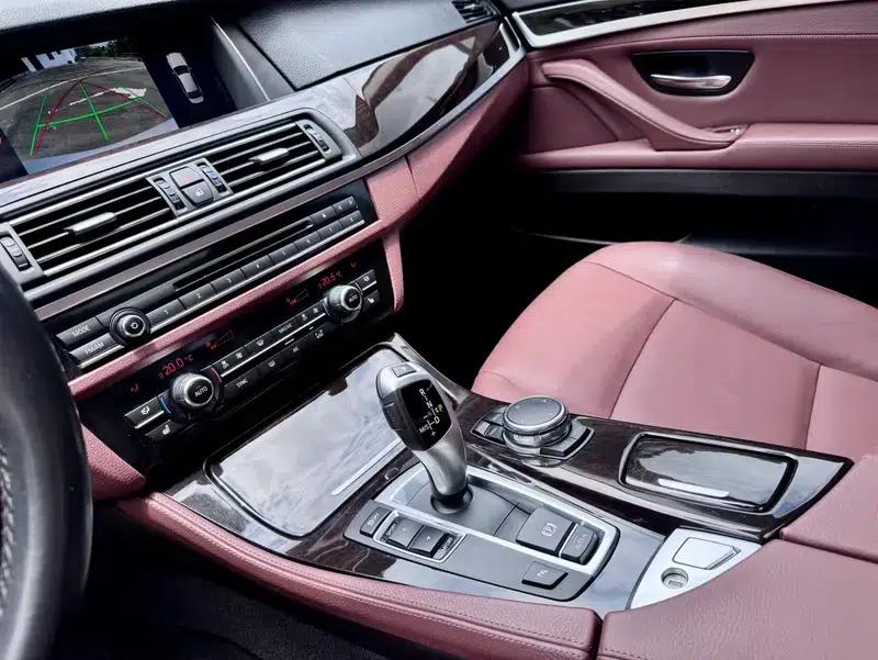 BMW 5 Series 2017 528Li Leading Edition — миниатюра 14