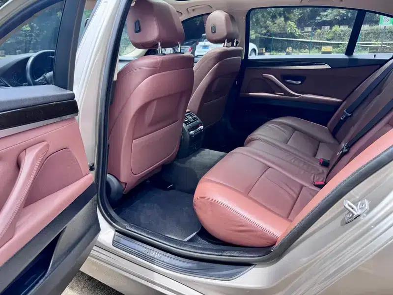 BMW 5 Series 2017 528Li Leading Edition — миниатюра 17