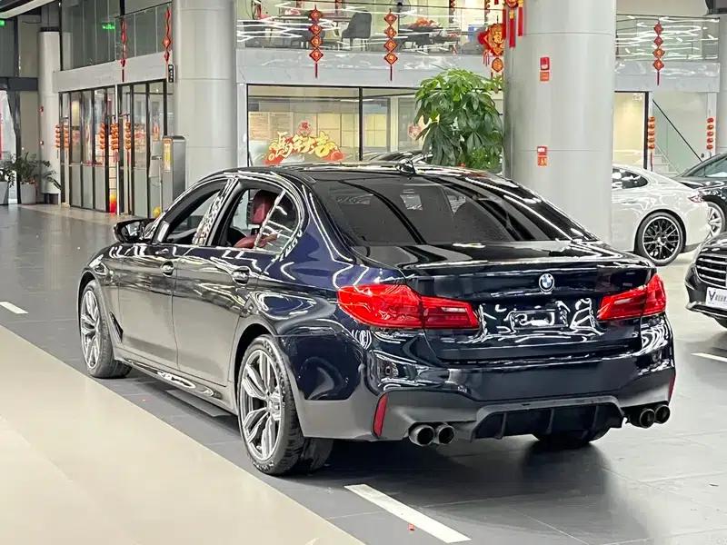 2018 BMW 5 Series Facelift 530Li Leading Edition M Sport Package — миниатюра 4