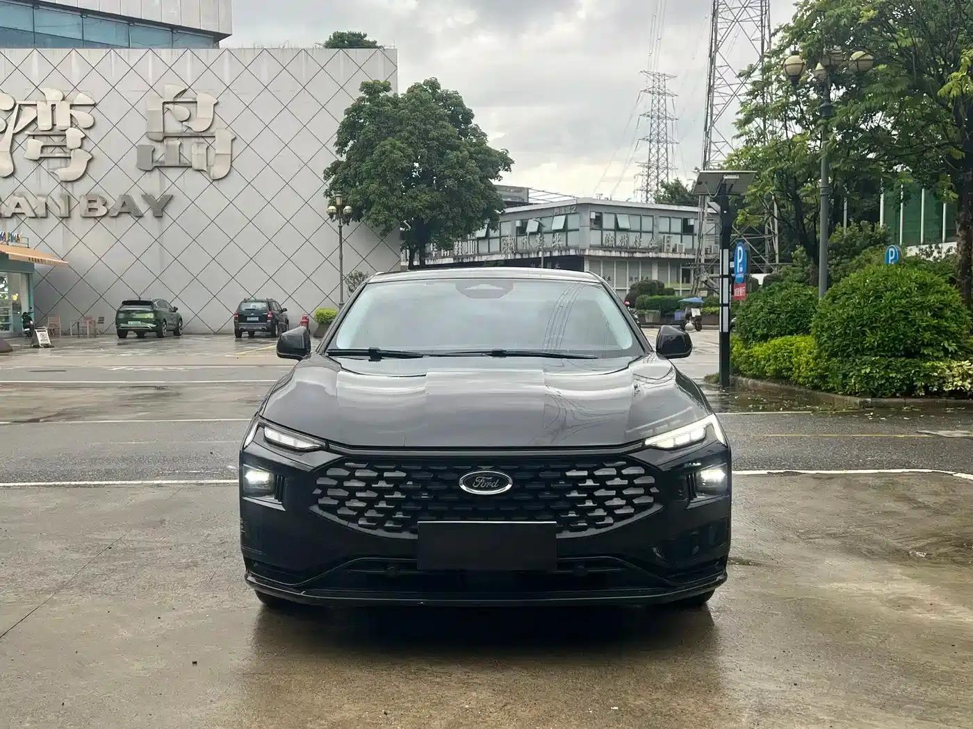 2023 Ford Mondeo EcoBoost 245 Luxury — миниатюра 3