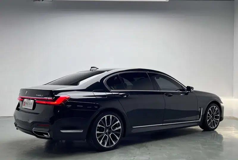 2019 BMW 7 Series 740Li xDrive Executive M Sport Package — миниатюра 4