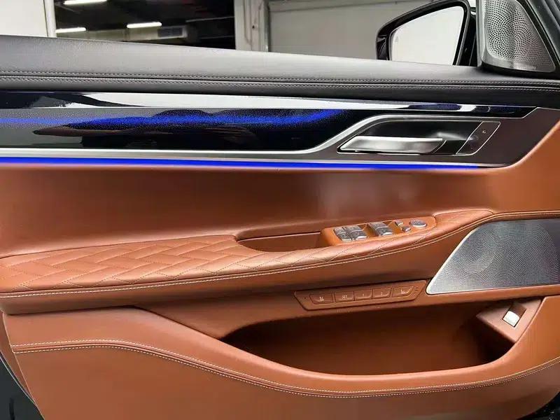 2019 BMW 7 Series 740Li xDrive Executive M Sport Package — миниатюра 6