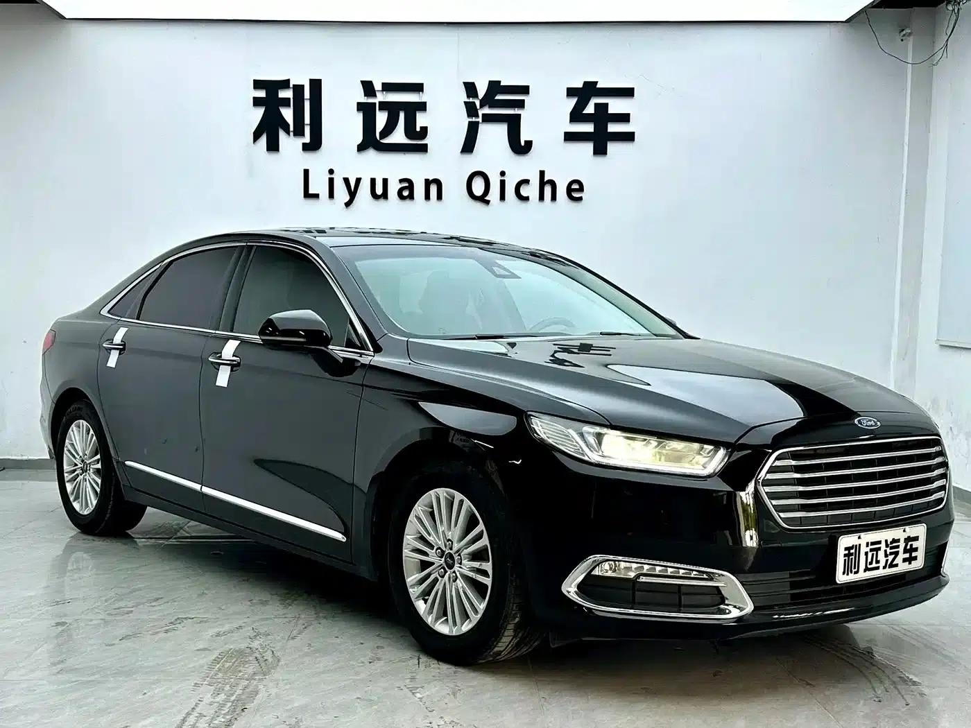 2017 Taurus Facelift EcoBoost 245 Fashion Edition — миниатюра 3