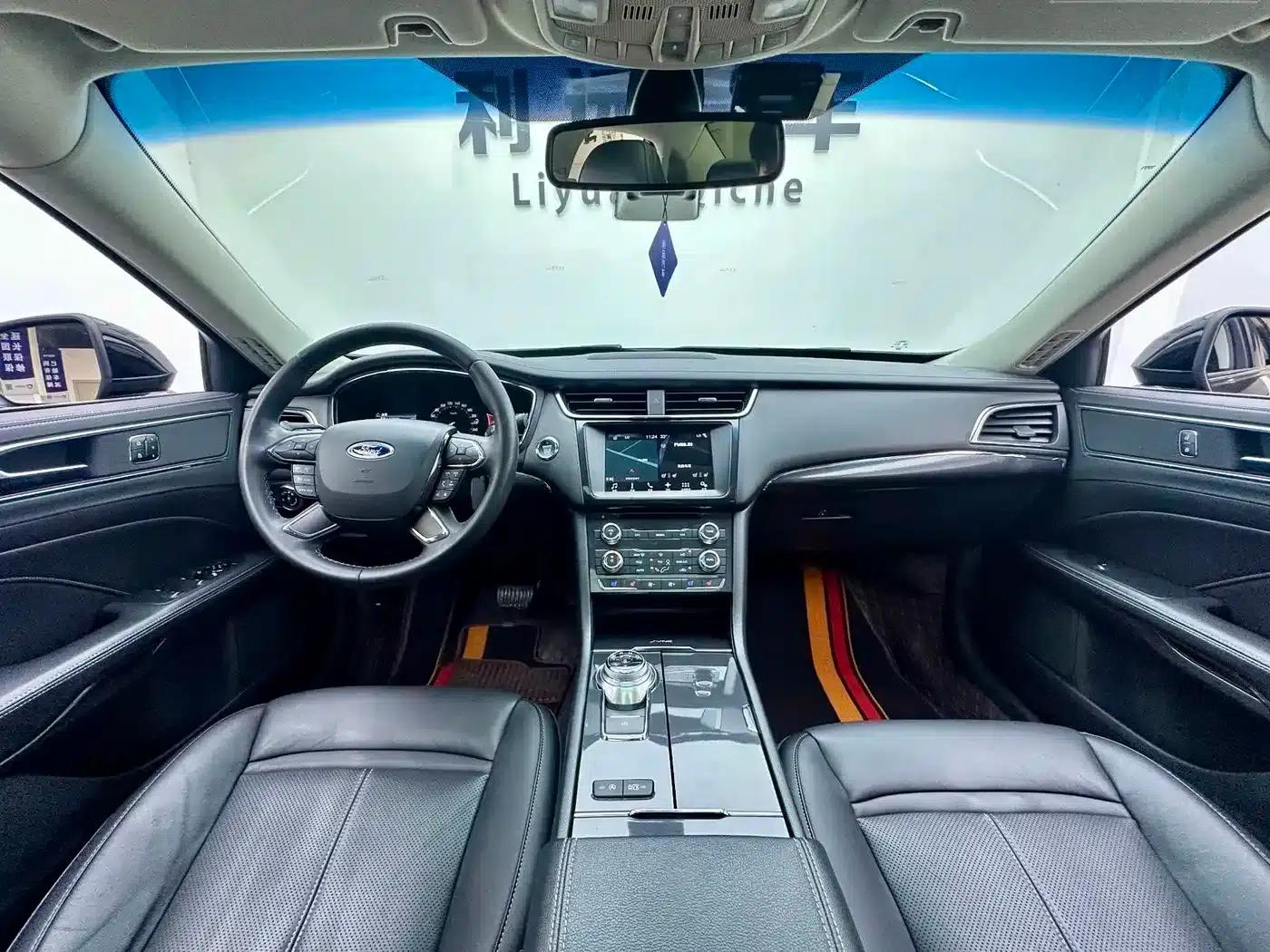 2017 Taurus Facelift EcoBoost 245 Fashion Edition — миниатюра 4