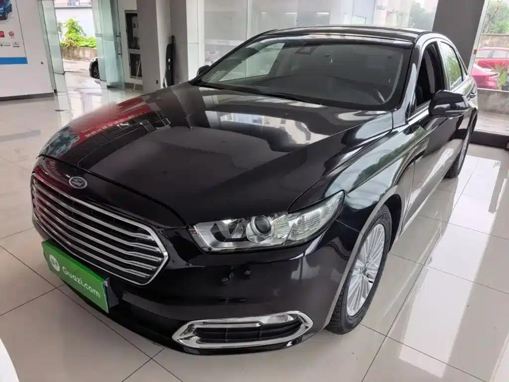 Taurus 2017 EcoBoost 245 Fashion Edition — миниатюра 1